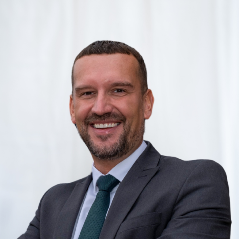 Photo of Alex Reynolds